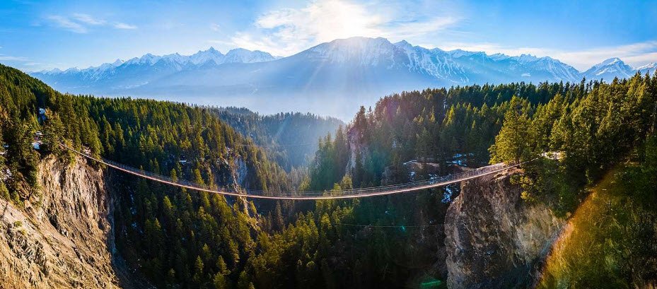 Golden Skybridge, Canada